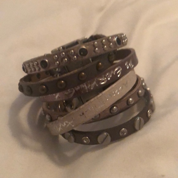 Good Works Make a Difference cuff bracelet - Picture 3 of 4